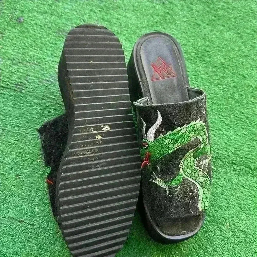 YRU Shoes